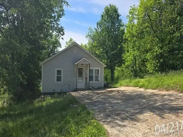 320 & 322 W Center Street, Poplar Bluff, MO 63901