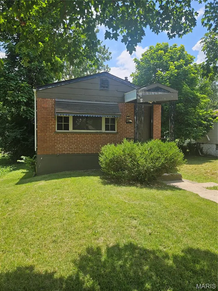 6924 Plymouth Avenue, University City, MO 63130 - #1