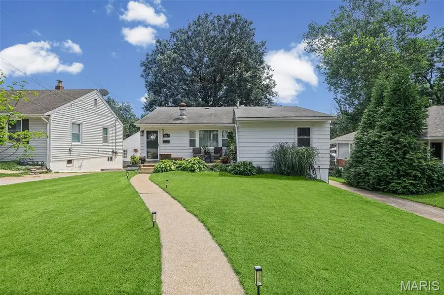 1103 Douglas Street, Alton, IL 62002 - #2