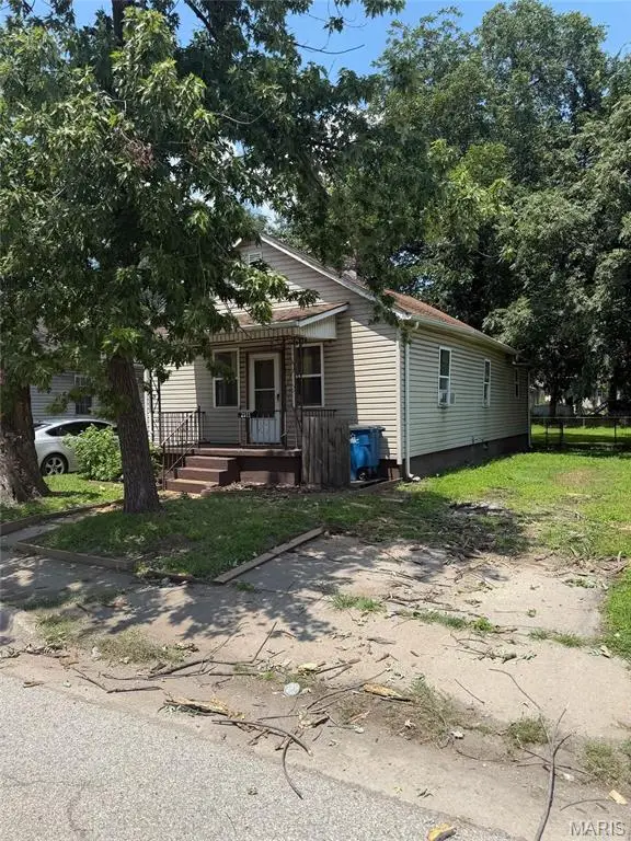 2511 E 23rd Street, Granite City, IL 62040