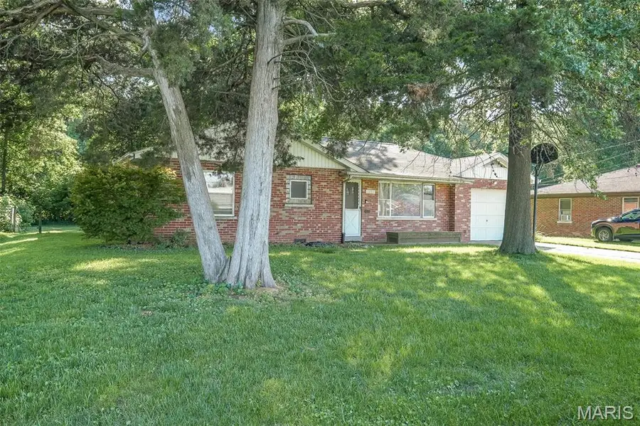 6104 W Washington Street, Belleville, IL 62223 - #3
