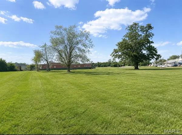 100 W Chestnut Street, Desloge, MO 63601