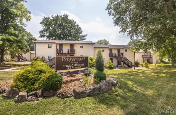 18 Pepperwood Court, Glen Carbon, IL 62034