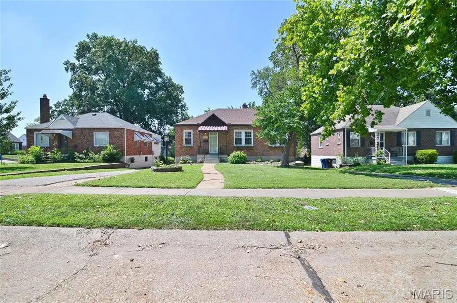 6208 Bixby Avenue, Affton, MO 63123 - #2