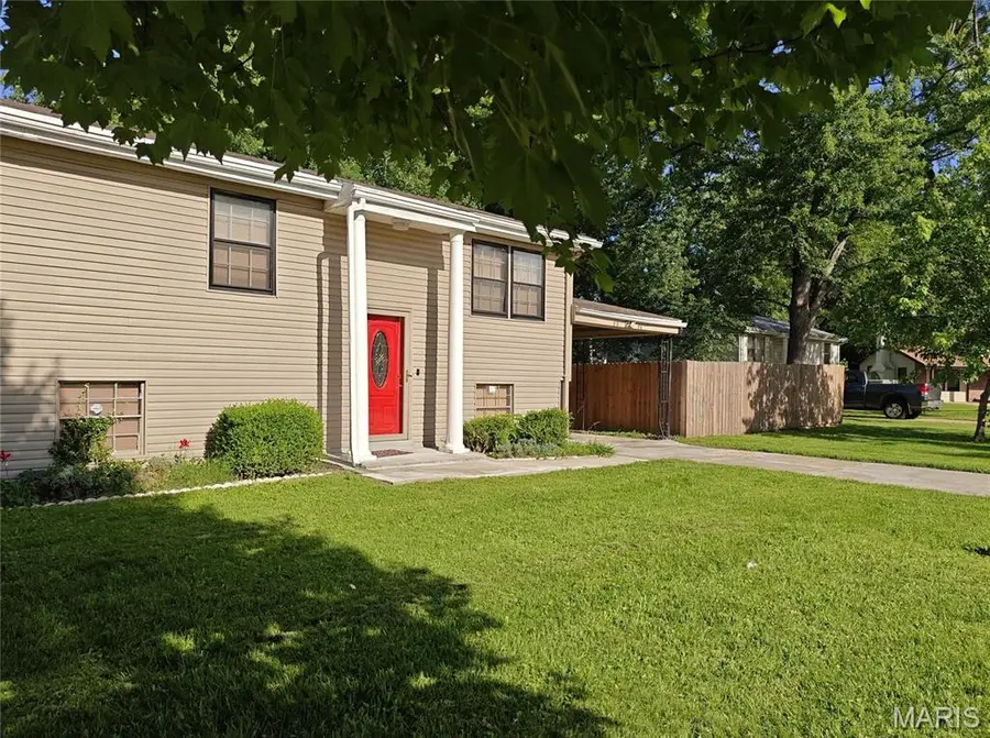 9601 Lifford Court, Saint Louis, MO 63136 - #3