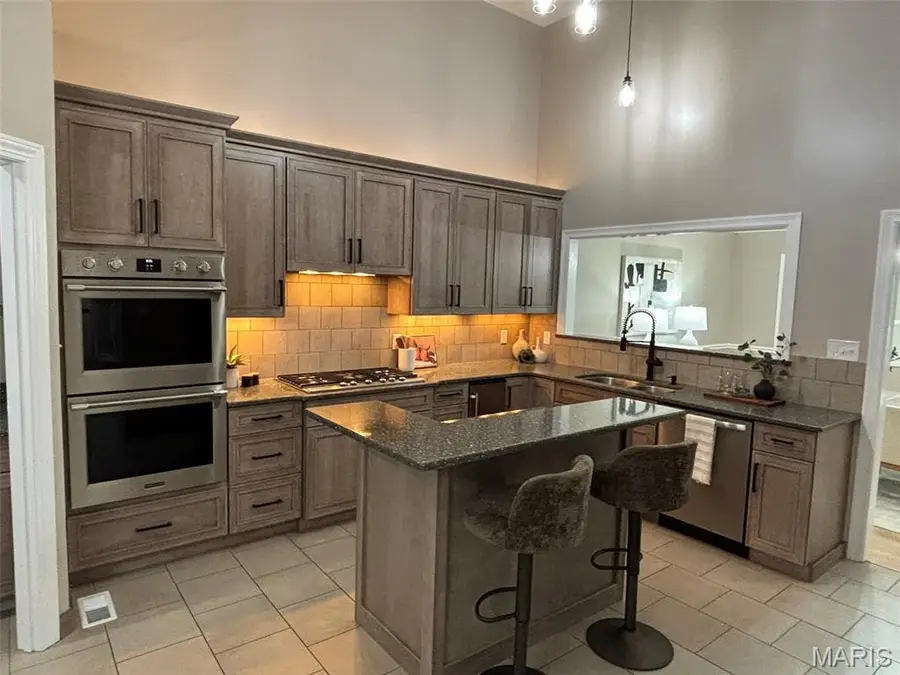 14612 Amberleigh Hill Court, Chesterfield, MO 63017 - #3