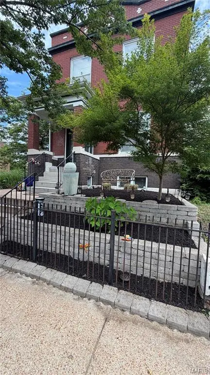 4349 Gibson Avenue, Saint Louis, MO 63110 - #2