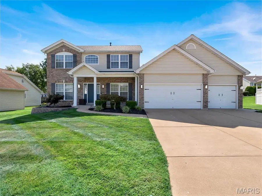 605 Castlebrook Drive, Saint Peters, MO 63376 - #2