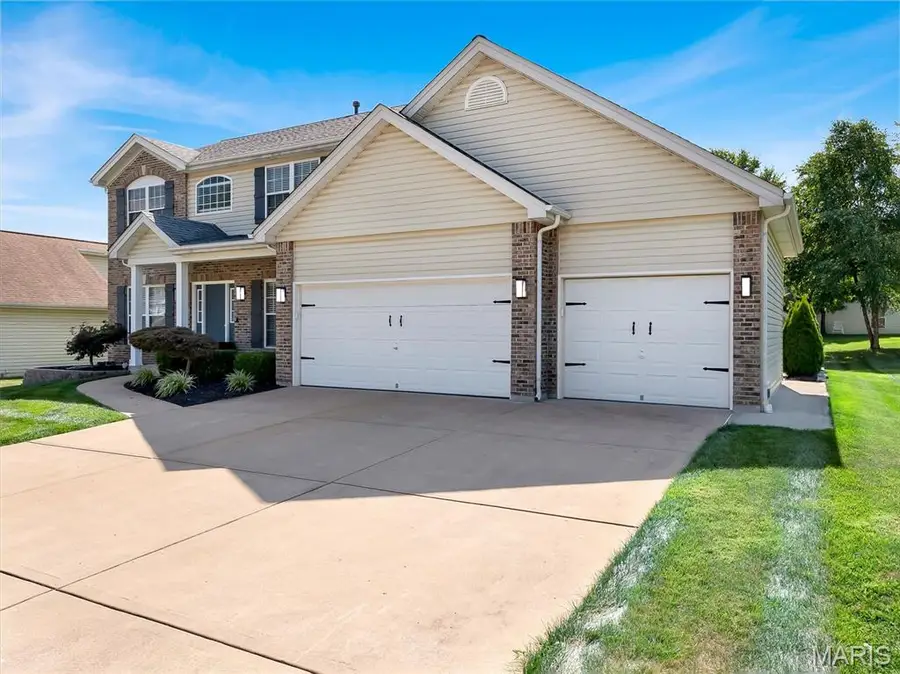 605 Castlebrook Drive, Saint Peters, MO 63376 - #3