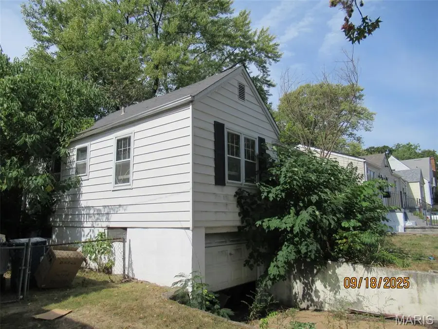 7516 Calvin Avenue, Saint Louis, MO 63136 - #2