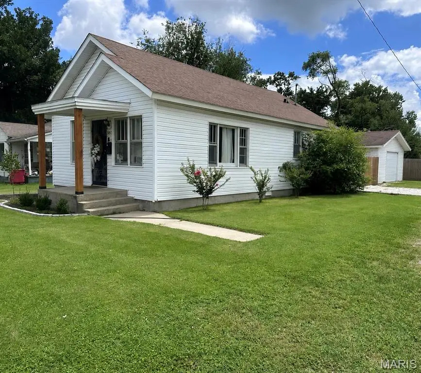 803 E Kathleen Street, Sikeston, MO 63801 - #2