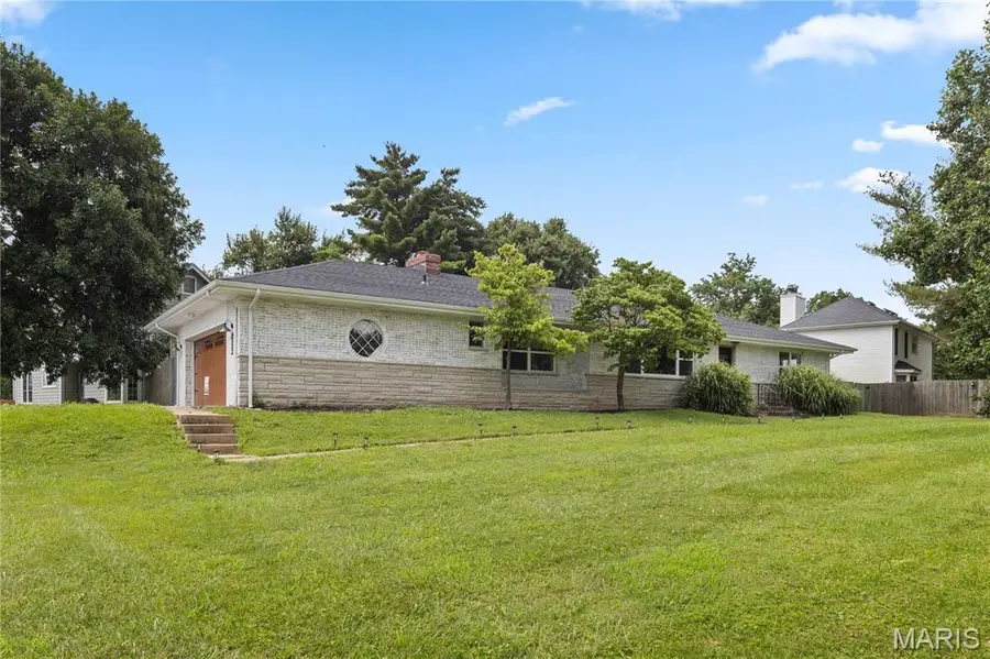 504 Wren Avenue, Manchester, MO 63021 - #2