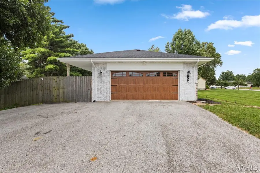 504 Wren Avenue, Manchester, MO 63021 - #3