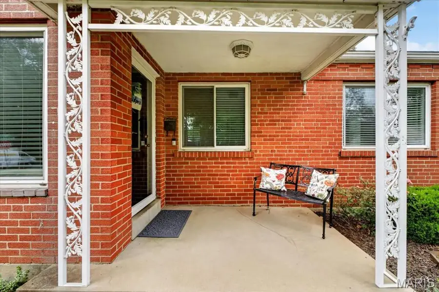 1102 Selma Avenue, Webster Groves, MO 63119 - #3