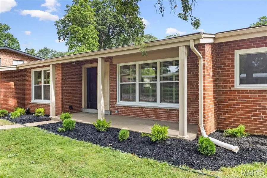 525 Beaucaire Drive, Saint Louis, MO 63122 - #3