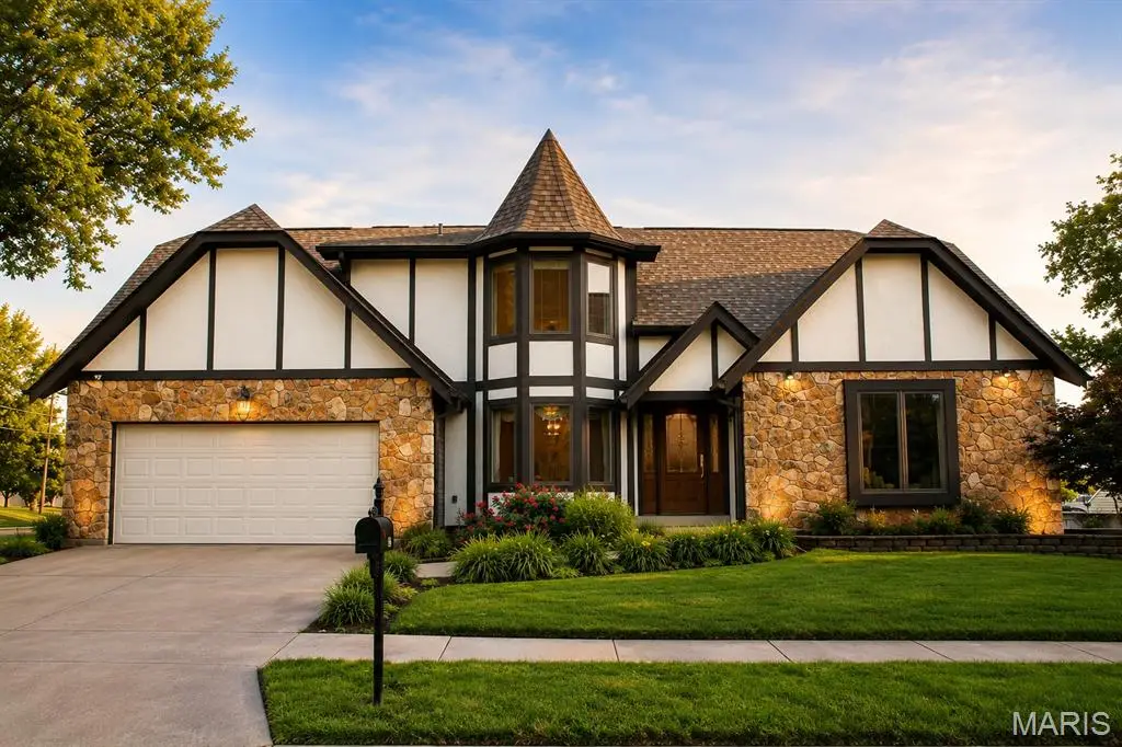 5404 Hollow Oak Court, Oakville, MO 63129 - #1