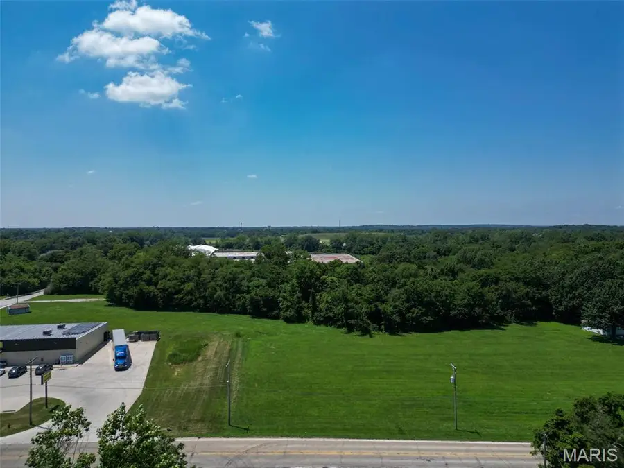 1915 Schram Avenue, Hillsboro, IL 62049 - #3