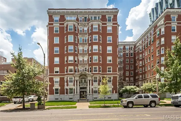 4944 Lindell Boulevard #7E, St Louis, MO 63108