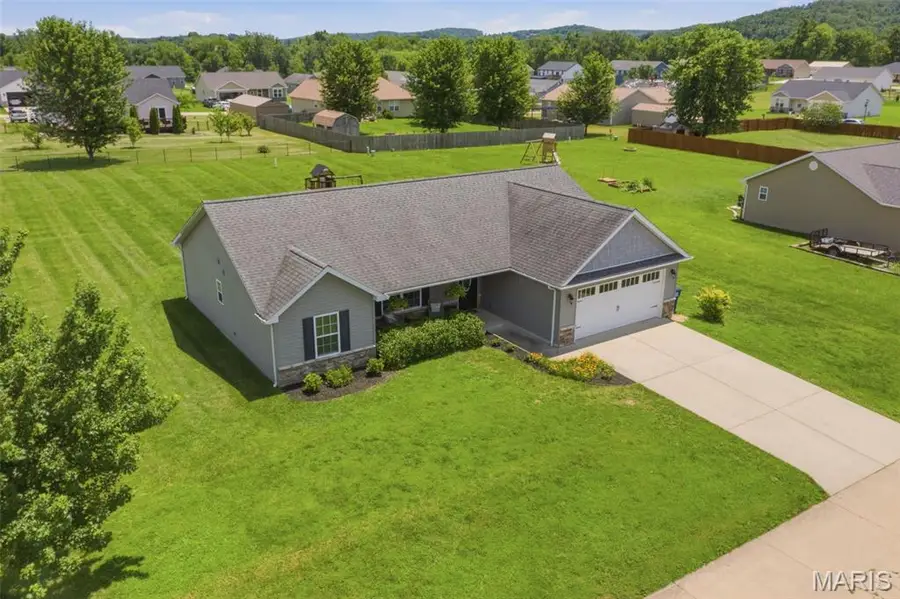 1004 Wolf Creek Drive, Farmington, MO 63640 - #2