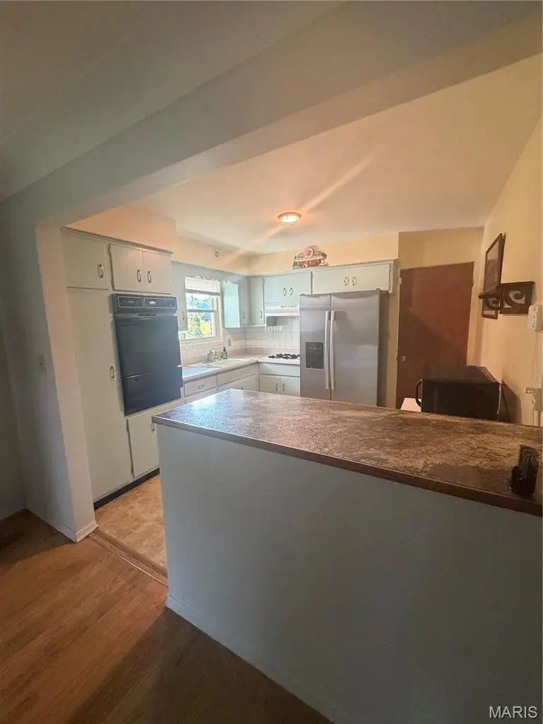 18 Woodhaven Court, Belleville, IL 62223 - #2