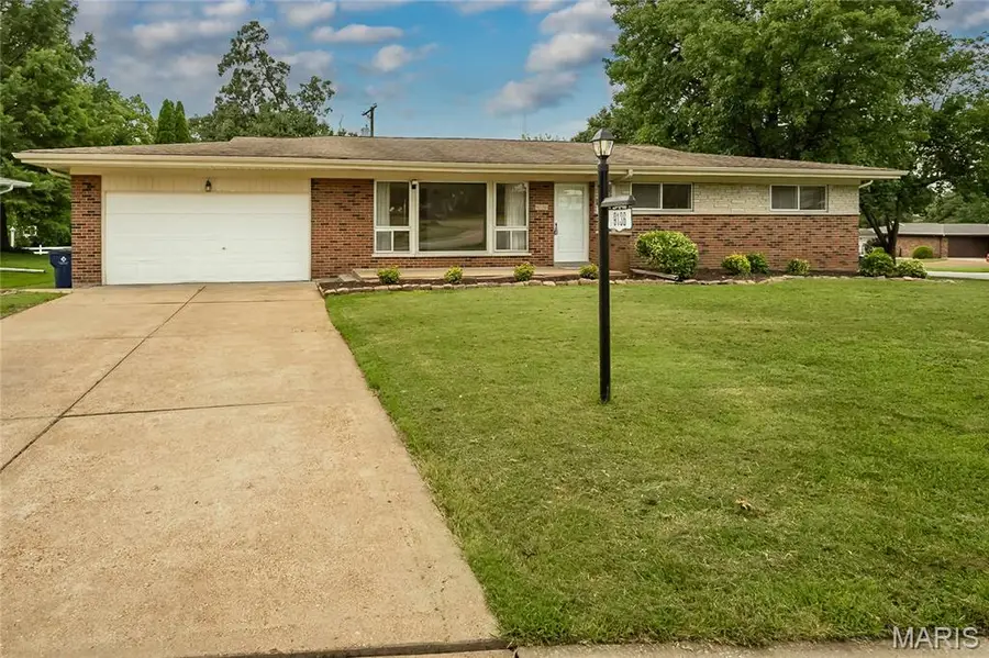 9136 Pardee Spur, Saint Louis, MO 63126 - #2