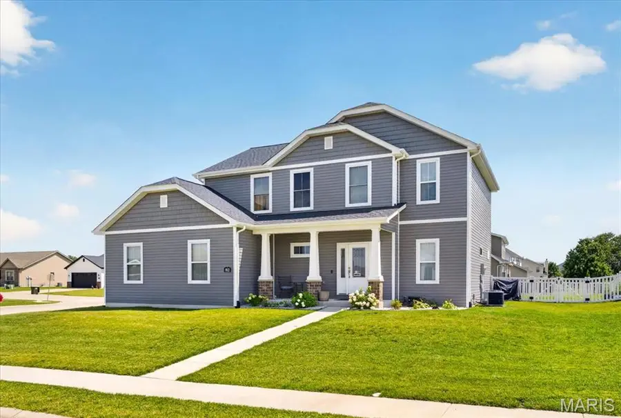 812 Weller Ct, Waterloo, IL 62298 - #3