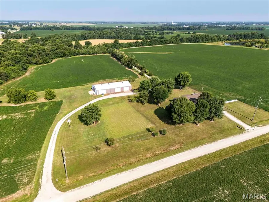 3851 Audrain Road 581, Vandalia, MO 63382 - #2