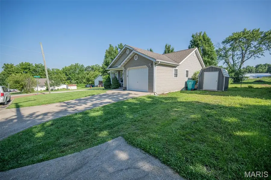 401 E Fifth, Belle, MO 65013 - #3