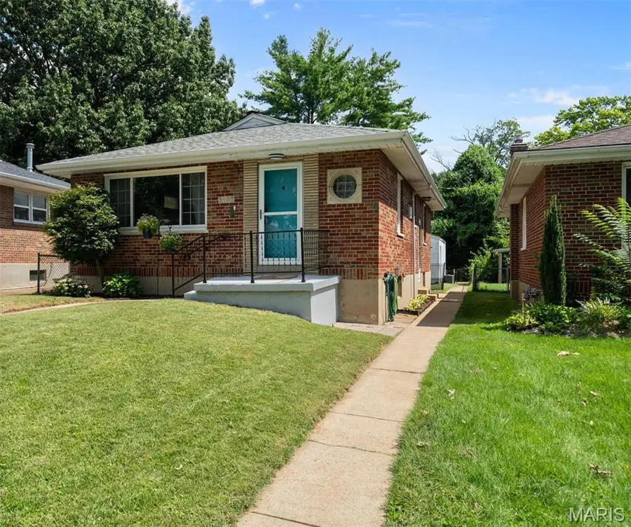 3927 French Court, Saint Louis, MO 63116 - #3