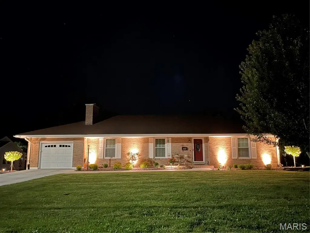 1310 Country Club Drive, Hannibal, MO 63401 - #1