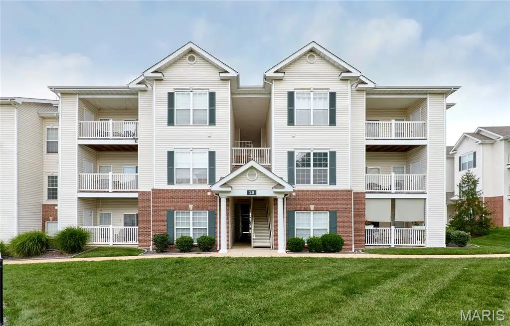 29 Kassebaum Lane #307, Tesson Ferry, MO 63129 - #1