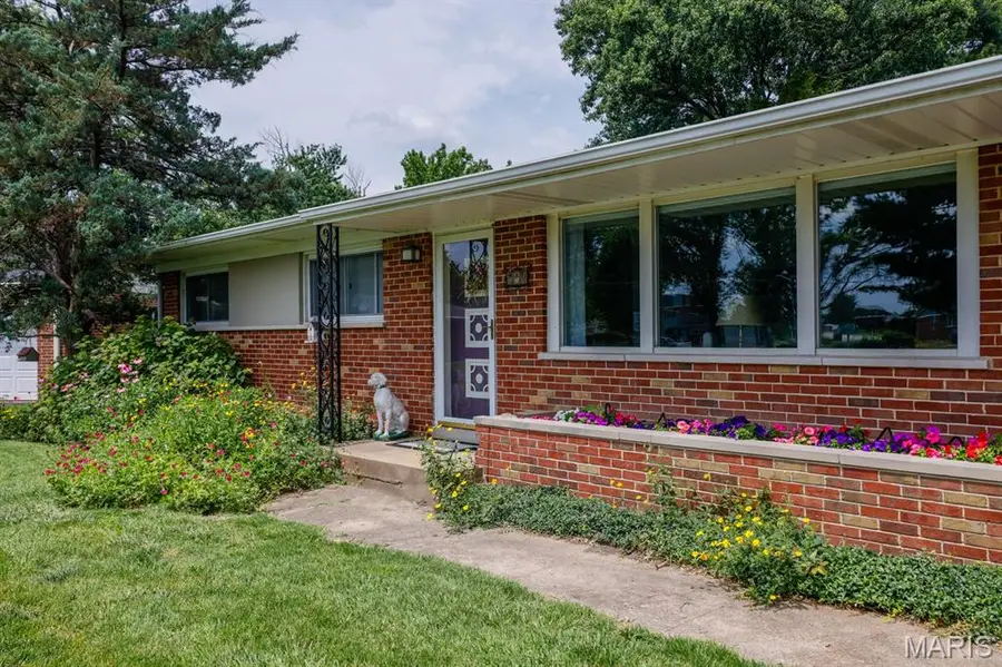 501 Larsen Lane, Saint Louis, MO 63126 - #2
