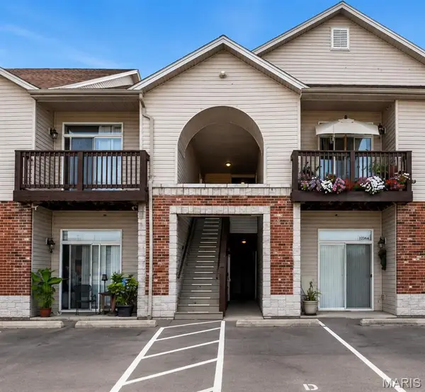 1236 Gardens Circle Drive #C, St Louis, MO 63125
