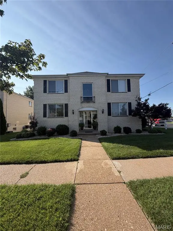 12598 Chardin Place #3, St Louis, MO 63128