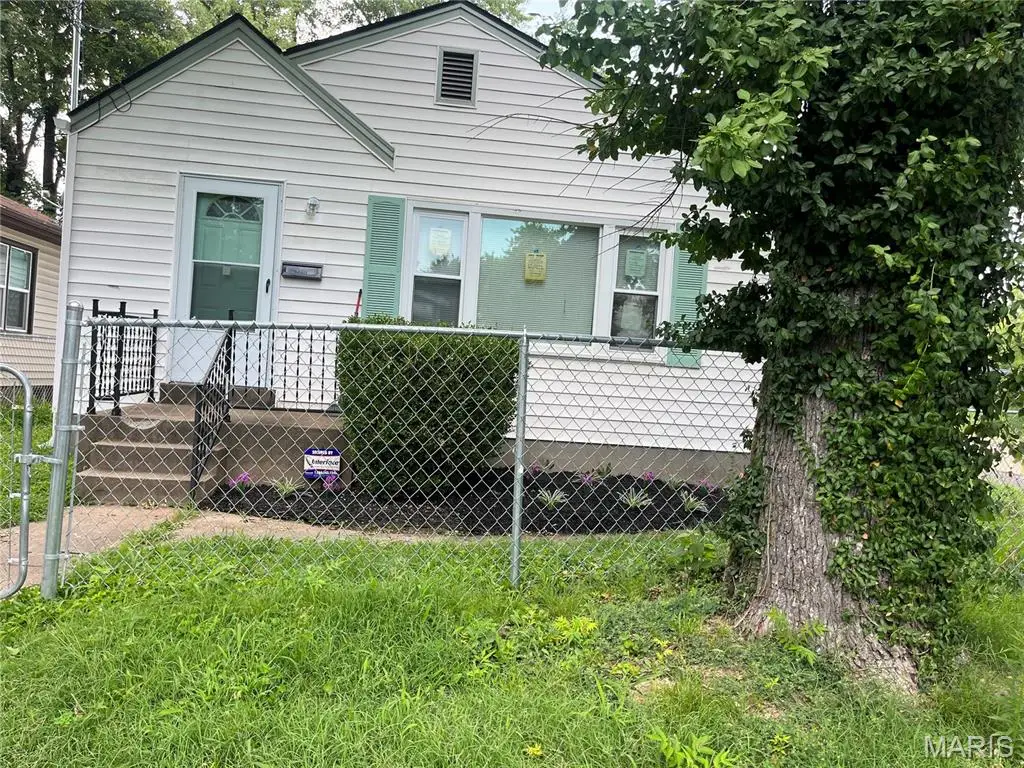 5479 Hamilton Avenue, Jennings, MO 63136 - #1