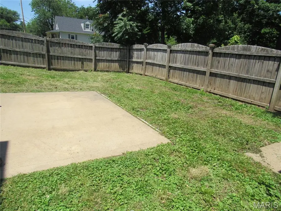 2801 Calvert Avenue, Overland, MO 63114 - #3