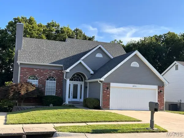 1971 Fox Pointe Drive, Arnold, MO 63010