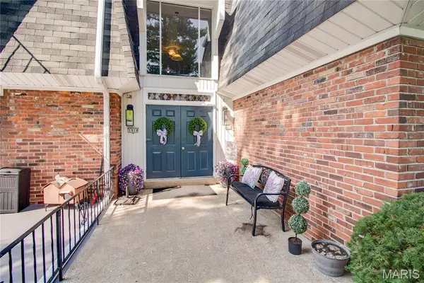 1914 W Delmar Avenue #L, Godfrey, IL 62035