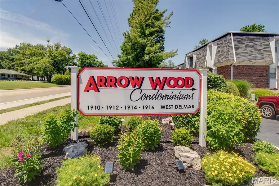 1914 W Delmar Avenue #L, Godfrey, IL 62035 - #3