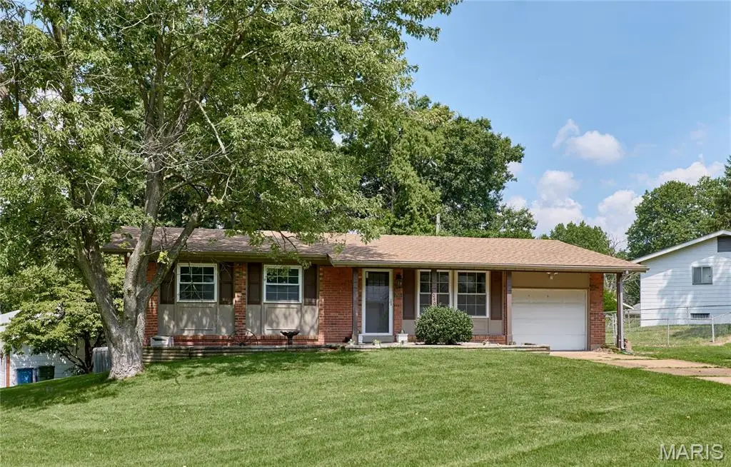 10403 Saint Ives Drive, Dellwood, MO 63136 - #1