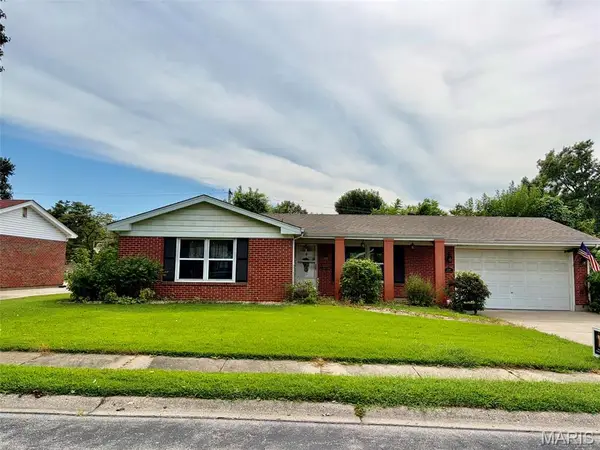 2701 Headland Drive, St Charles, MO 63301