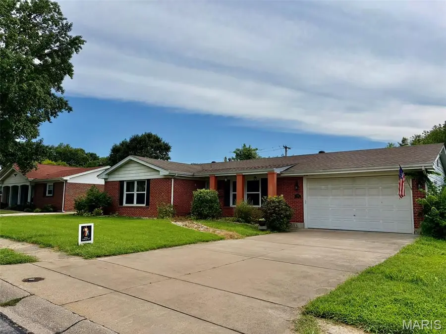 2701 Headland Drive, Saint Charles, MO 63301 - #2