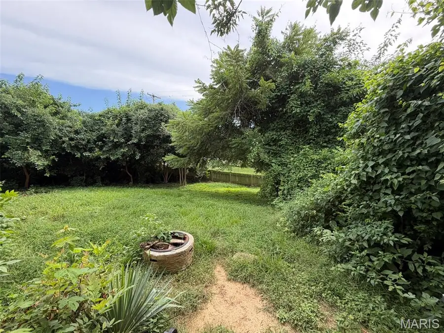 2701 Headland Drive, Saint Charles, MO 63301 - #3