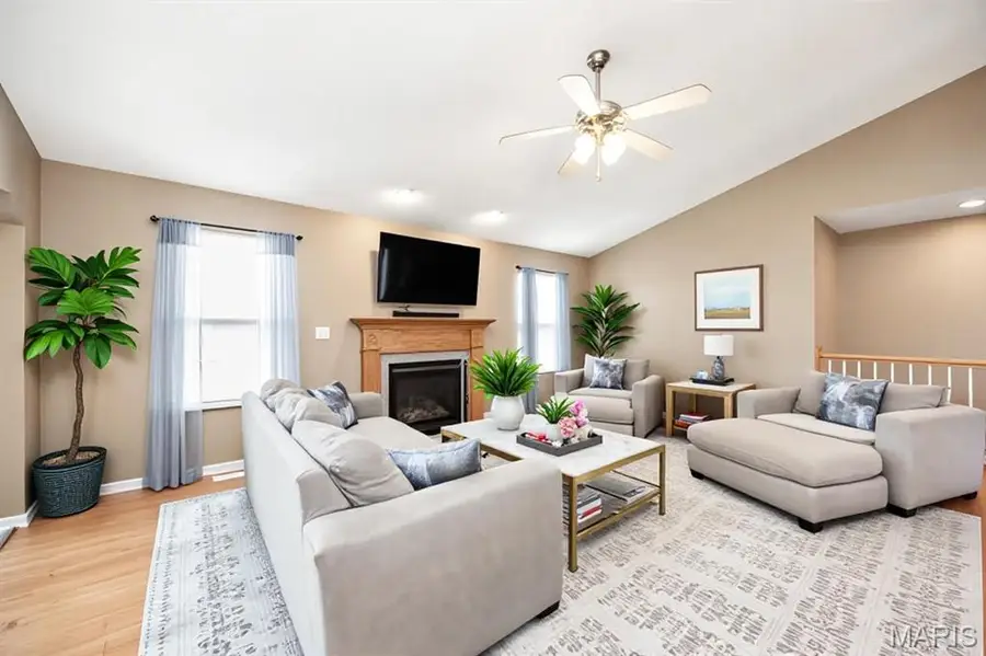 248 Sunnybrooke, Troy, IL 62294 - #2