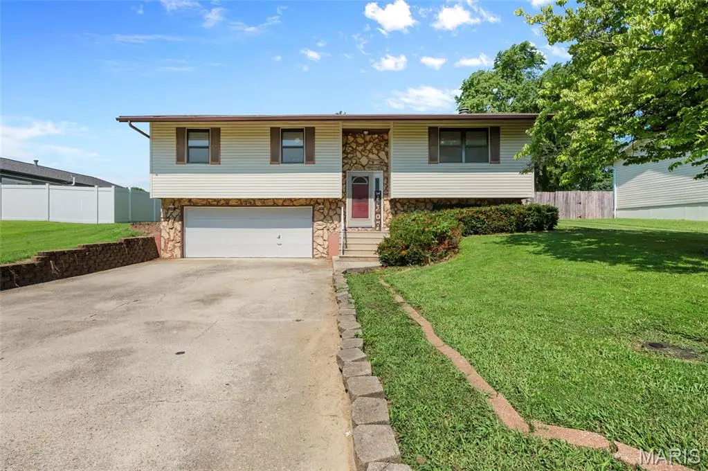 402 Oakwood Drive, Troy, IL 62294 - #1