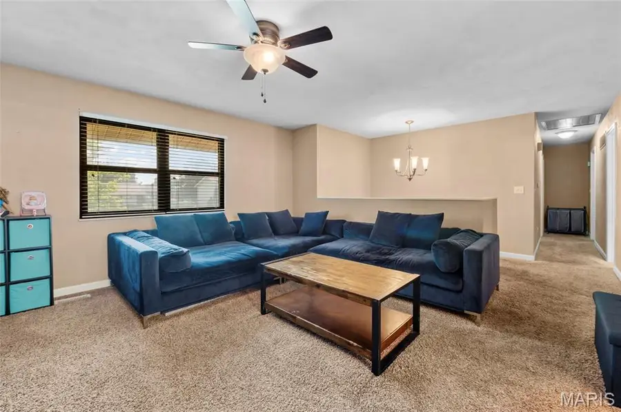 402 Oakwood Drive, Troy, IL 62294 - #3