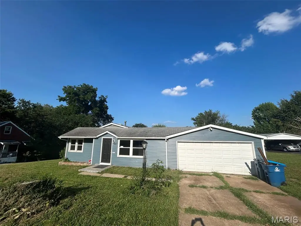 324 Ames Place, Ferguson, MO 63135 - #1