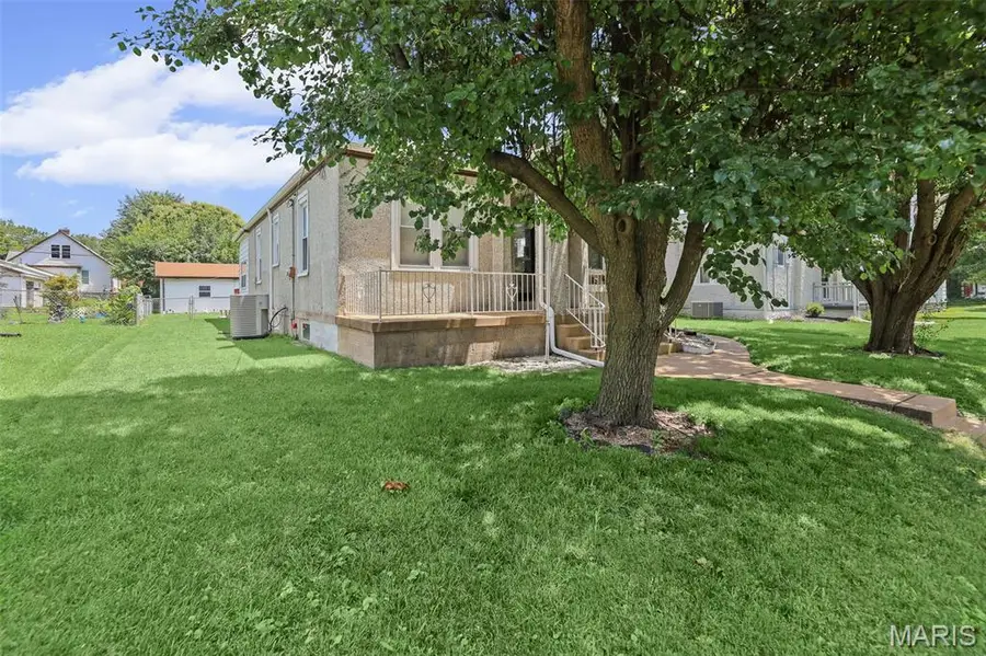 3313 Roland Avenue, Belleville, IL 62226 - #2
