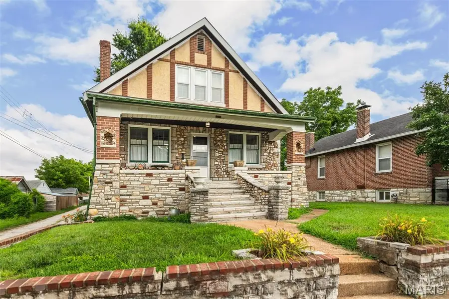 7920 Hildesheim Avenue, Saint Louis, MO 63123 - #3