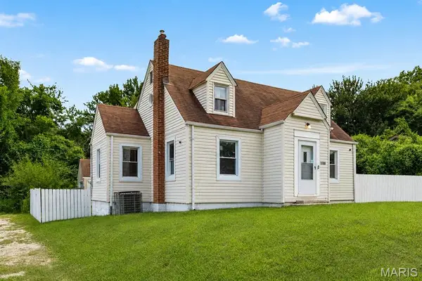 1100 Northdale Avenue, St Louis, MO 63138